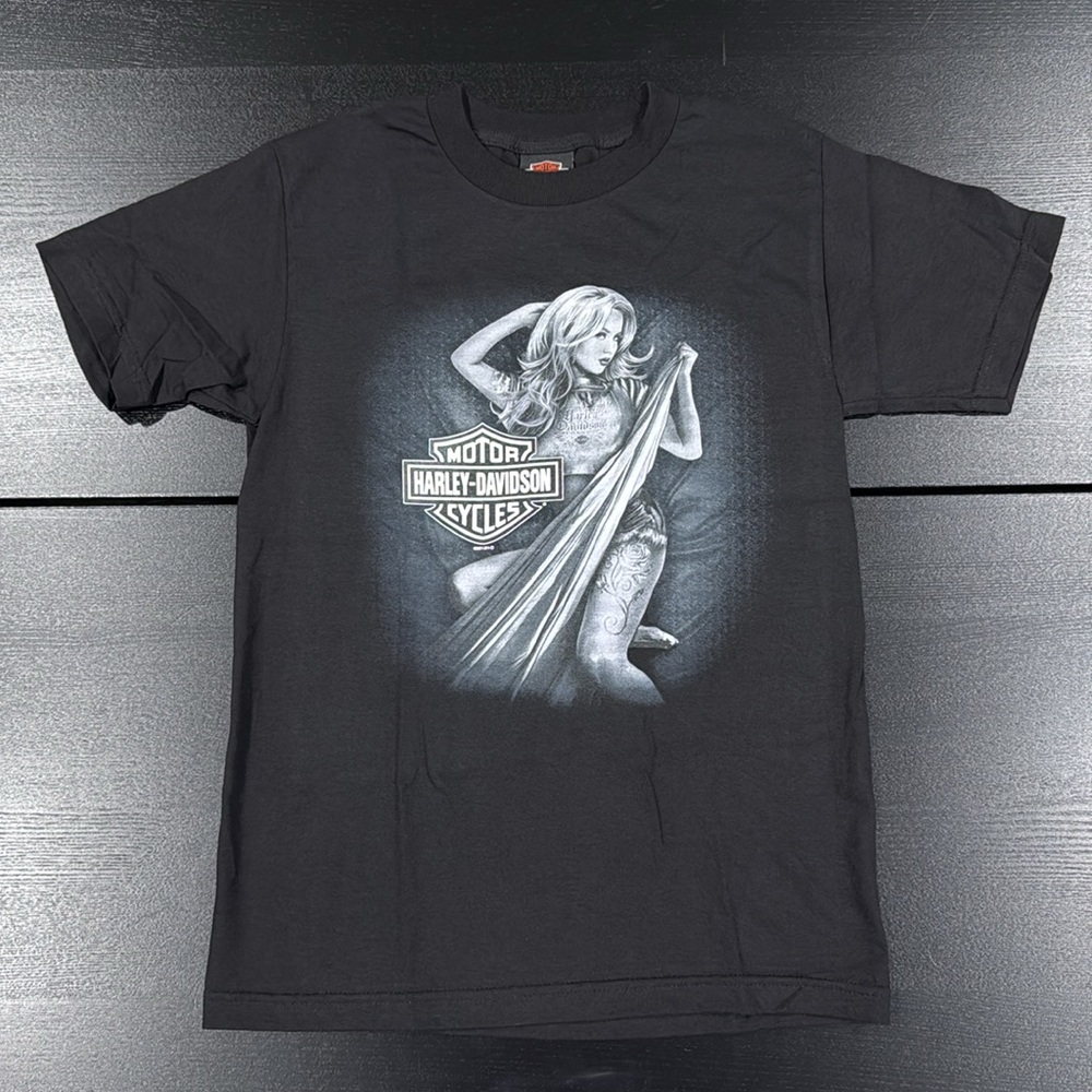 Harley-Davidson Pin-Up Shirt - Small